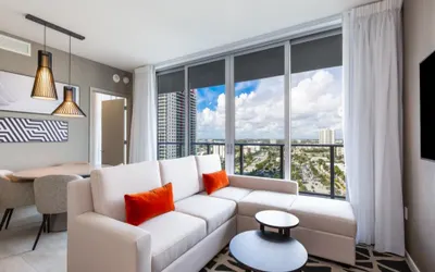 Private 3BR Bay View at Hyde Beach House