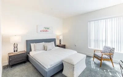 3BR/3BA Fully Furnished Apartment in Hollywood