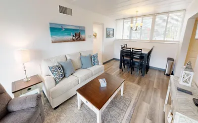 Sea Palm 1D is a 2 BR 1 Bath that is pet friendly and sleeps 6
