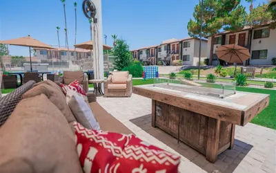 Scottsdale's premium short term getaway, Fully furnished 1 bedroom homes, FREE Golf, cable, utilities, Wi-Fi, parking, pool, and bike trails- Unit 231