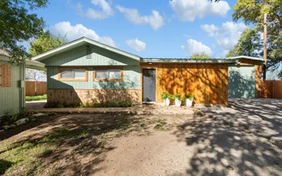 Guadalupe Bluff Farmhouse