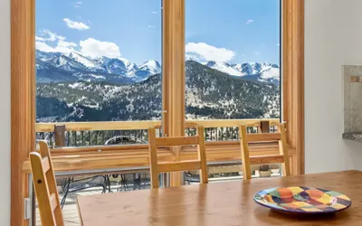 Solitude Vacation Home at Windcliff