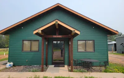 Dog-Friendly The Lodge Home in Quiet Location