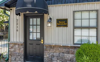 Sweet Surrender Cabin with Premier Amenities