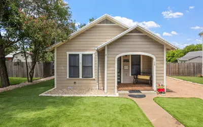 Deanies Cottage