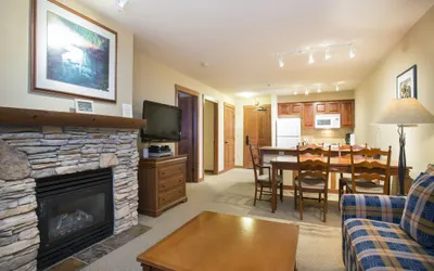 3212 - One Bedroom Standard Powderhorn Lodge