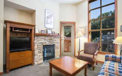 3506 - One Bedroom + Den Standard Powderhorn Lodge