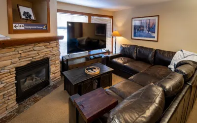 3205 - Two Bedroom Standard Powderhorn Lodge