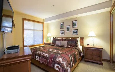 3306 - One Bedroom + Den Deluxe Powderhorn Lodge