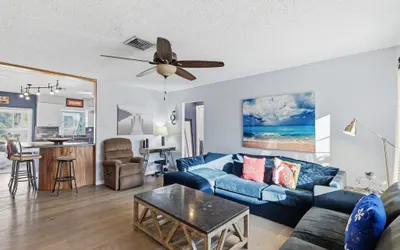 The Lake Home - PET FRIENDLY!  A Beautiful Oasis In The Heart Of Florida!