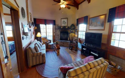 Whistlepunk 7 - Gorgeous Chalet on the North Mountain overlooking the slopes