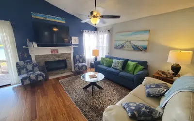 Casa Bella - Home with Pool Access & Pets Welcome