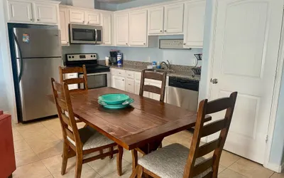 Beachgate Condo Suites and Hotel 524