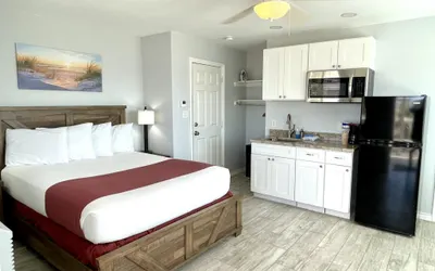 Beachgate Condo Suites and Hotel 229