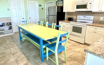 Beachgate Condo Suites and Hotel 234+236