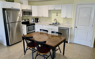 Beachgate Condo Suites and Hotel 535