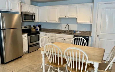 Beachgate Condo Suites and Hotel 526+527b