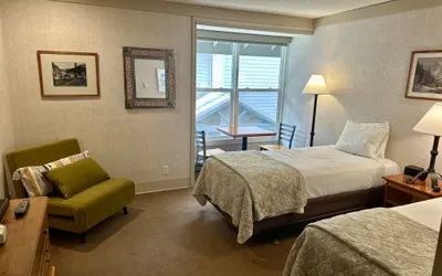 Mountainside Inn 214