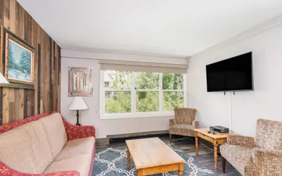 Mountainside Inn 213