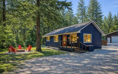 Rhodie House | Retro and  Relaxed | Dog Friendly | Hot Tub