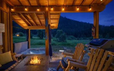 Beaver Hill Cabin | Scenic Cozy | Mountain Views | Hot Tub