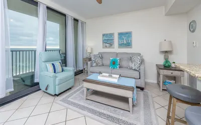 Island Winds West 777