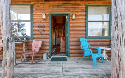 Mighty Oak Log Cabin