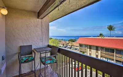 OCEAN VIEW 2 BEDROOM DOWNTOWN CONDO - WALK TO RESTAURANTS, SHOPS, FARMERS MARKET