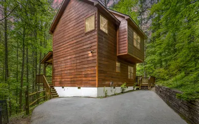 Whitetail Cabin