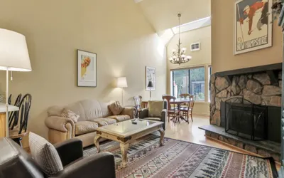 Bridge End 1 Bedroom + Loft  Condo #404