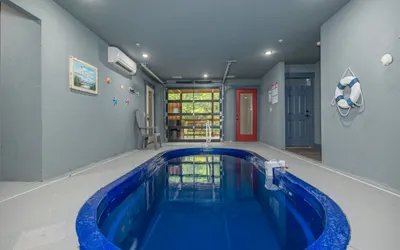 A Majestic Hilltop Chalet - includes Game Room!