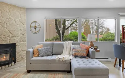 Cute Delightfully Remodeled Spacious Condo