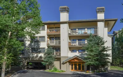 Townsend Place B103