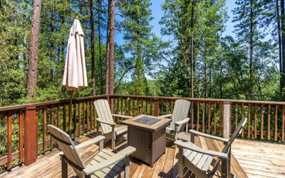 Hillside Haven -PET FRIENDLY!  Explore All Yosemite and Pine Mountain Lake has to Offer