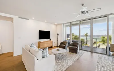 Viridian | Seagrove Unit 203