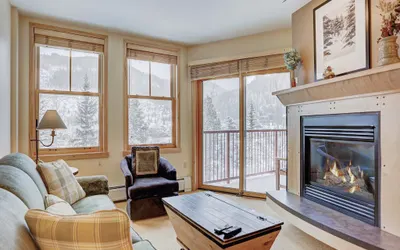 Silver Mill 8200 - 1Br-Walk to Slopes! Kids Ski Free!
