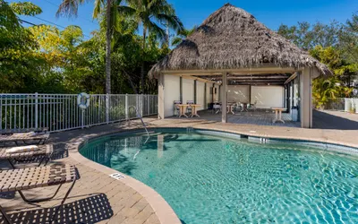 Bonita Paddle Manor Retreat w/ Outdoor Kitchen