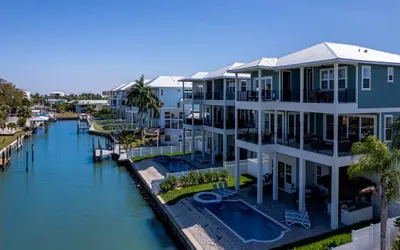 607 Bliss on the Bay: 5BR Oasis w/ Pool, Spa & Views