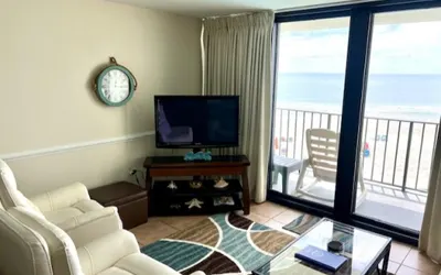 ROYAL GARDEN RESORT  206