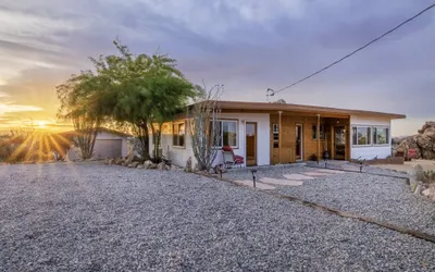 La Luna Azul - Privacy in the Boulders w/ Hot Tub & Fire Pit