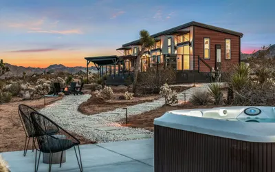 Sagebrush Bungalow - Modern Retreat w/Hot Tub, Fire Pit and BBQ!