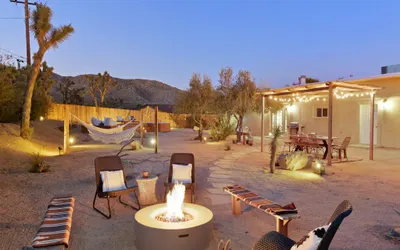 Casa Amarilla- Hot Tub,Firepit,BBQ &Fantastic Yard for Families