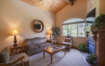 Villa 3039 2 Bed 2 Bath Full Kitchen