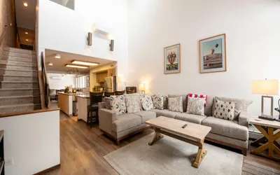 Park Avenue 216