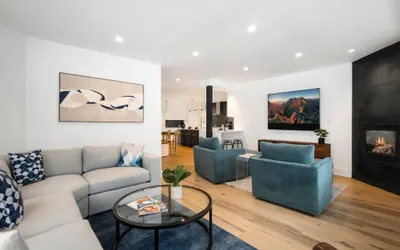 Sunny Condo, Box Canyon Views, Pool & Hot Tub