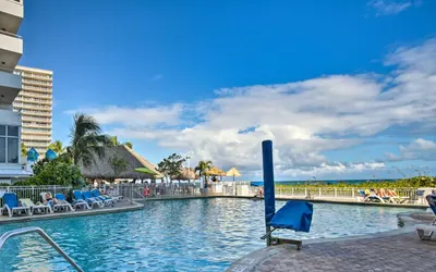 Unit 904 Ocean Manor Beachfront Resort Ft Lauderdale Condo w/ Pool, Restaurant, Tiki Bar & Fab Views!