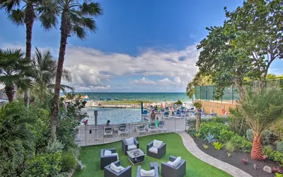 Unit 904 Ocean Manor Beachfront Resort Ft Lauderdale Condo w/ Pool, Restaurant, Tiki Bar & Fab Views!