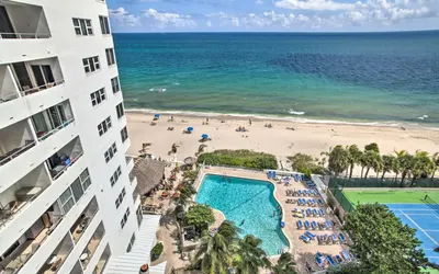 Unit 904 Ocean Manor Beachfront Resort Ft Lauderdale Condo w/ Pool, Restaurant, Tiki Bar & Fab Views!