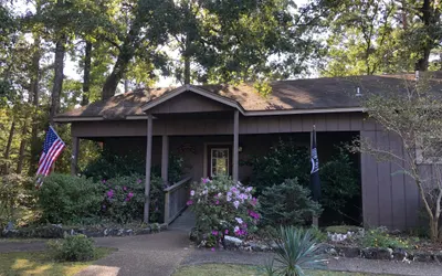 Mountain Harbor Forest View  Lodge cottage