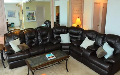 Seven Springs 3 BR Condo, Mountain Views!